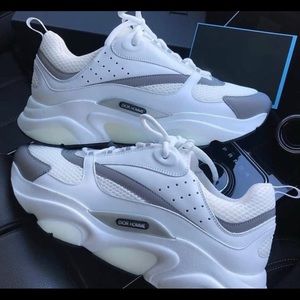 I sell All Kinds Of Shoes